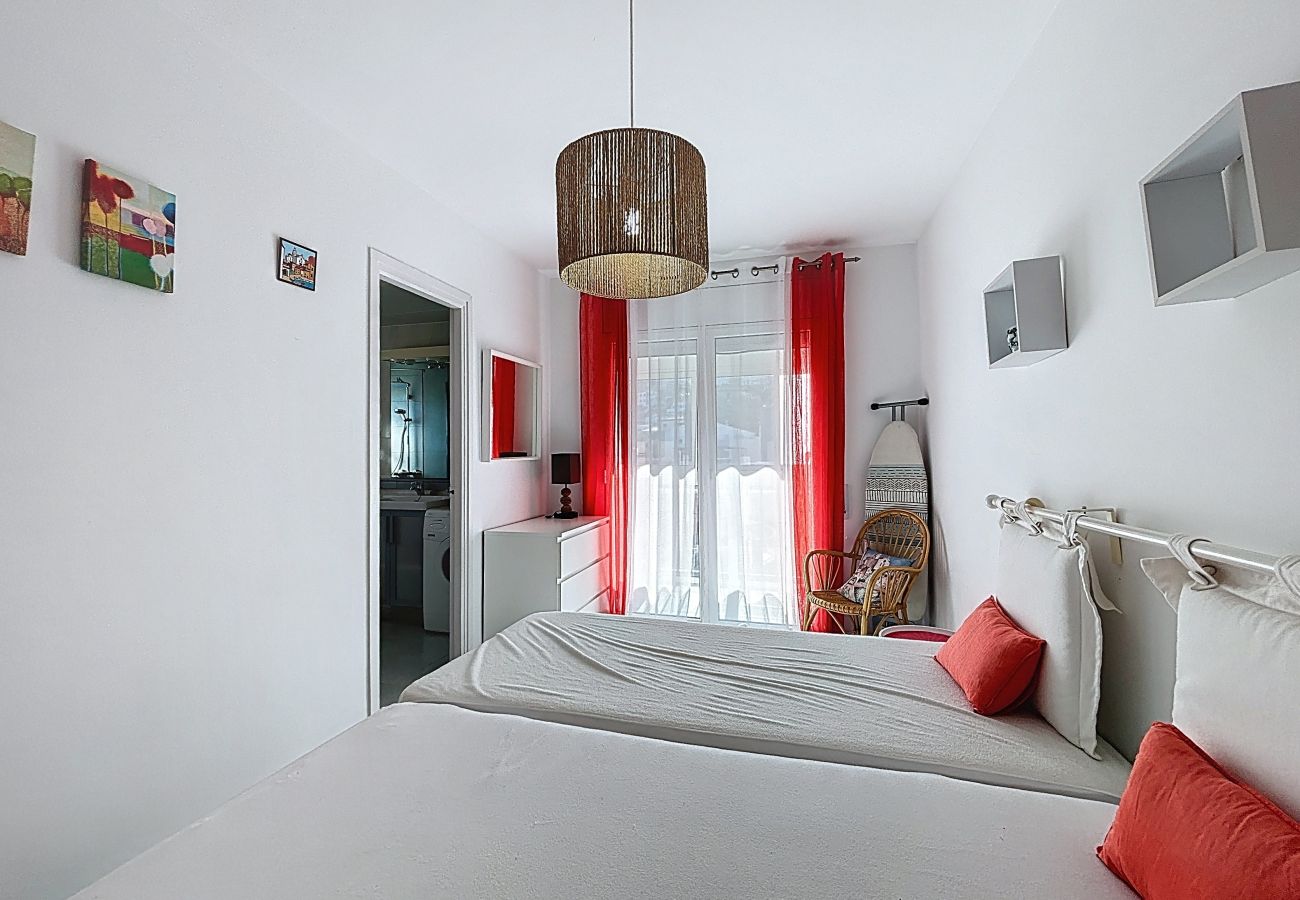 Apartment in Rosas / Roses - CUANA 3 6  Rosas / Roses – INTERimmo