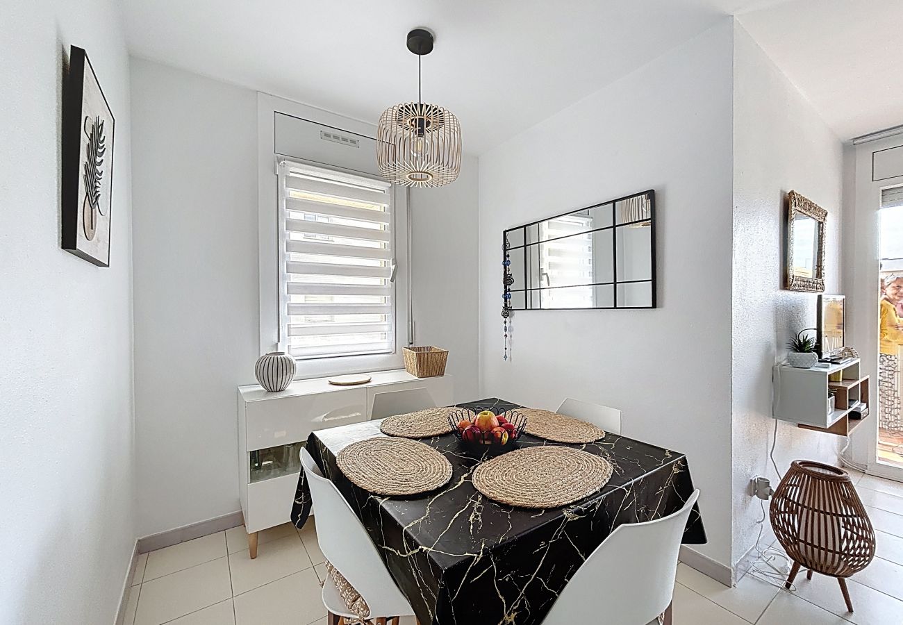 Apartment in Rosas / Roses - SOL Y PLAYA 4 1 Rosas / Roses – INTERimmo