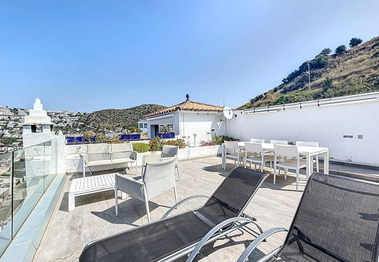 House in Rosas / Roses - ROSALES Rosas / Roses – INTERimmo