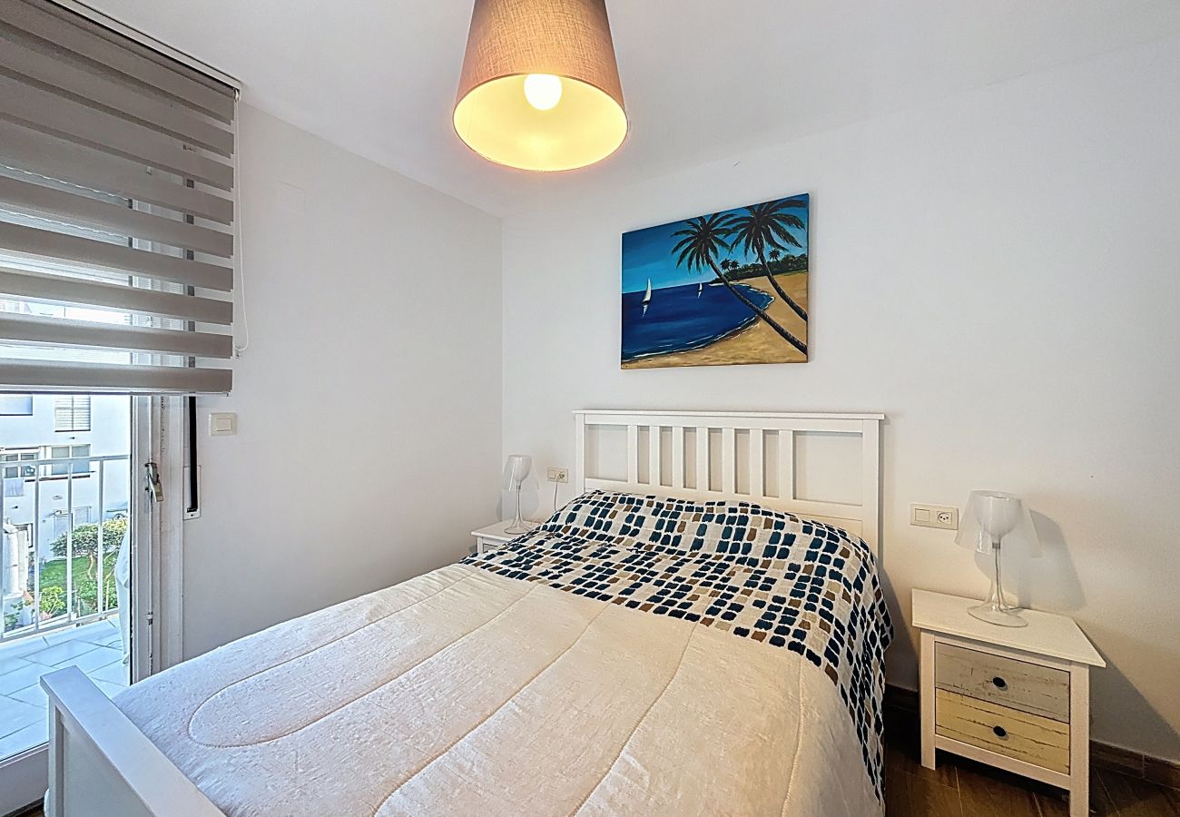 Apartment in Rosas / Roses - CAP NORFEU 60 Location Longue Durée INTERimmo