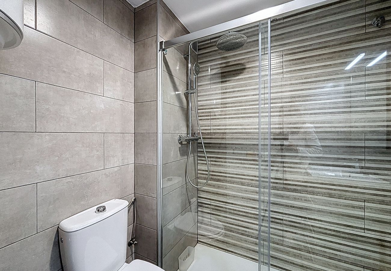 Apartment in Rosas / Roses - CAP NORFEU 60 Location Longue Durée INTERimmo