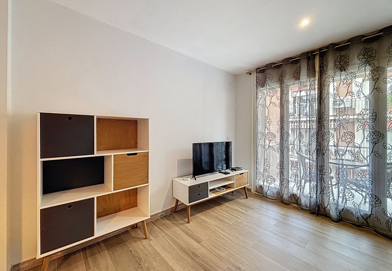 Apartment in Rosas / Roses - CAP NORFEU 60 Location Longue Durée INTERimmo