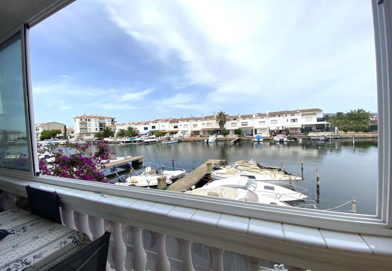 Apartment in Empuriabrava - PORT EMPORDA 28BA  Location Longue Durée INTERimmo