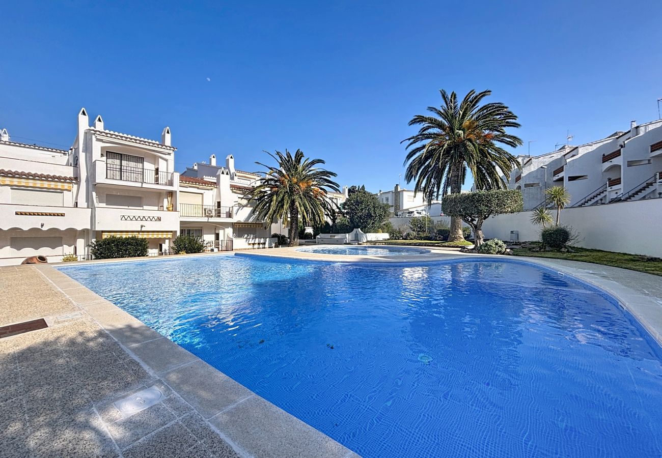 Apartment in Rosas / Roses - JARDINS I BX 27  Rosas / Roses – INTERimmo