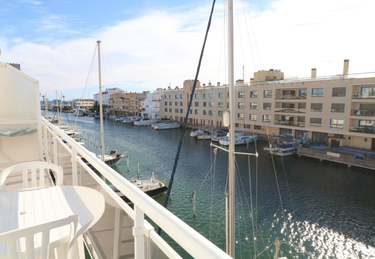Appartement à Empuriabrava - PORT MOXO 78 22 Empuriabrava – INTERimmo