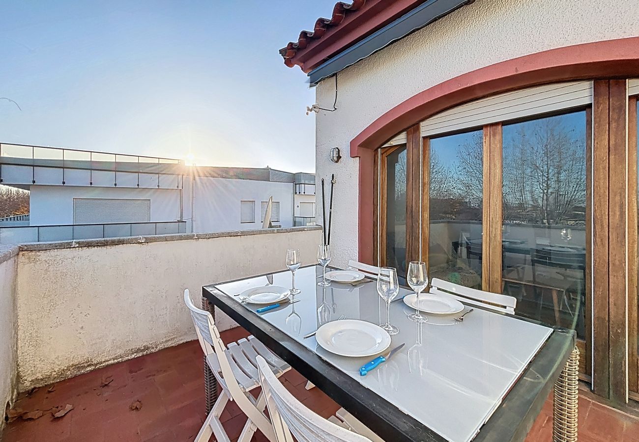 Appartement à Empuriabrava - SAN MORI 4 5 Empuriabrava – INTERimmo