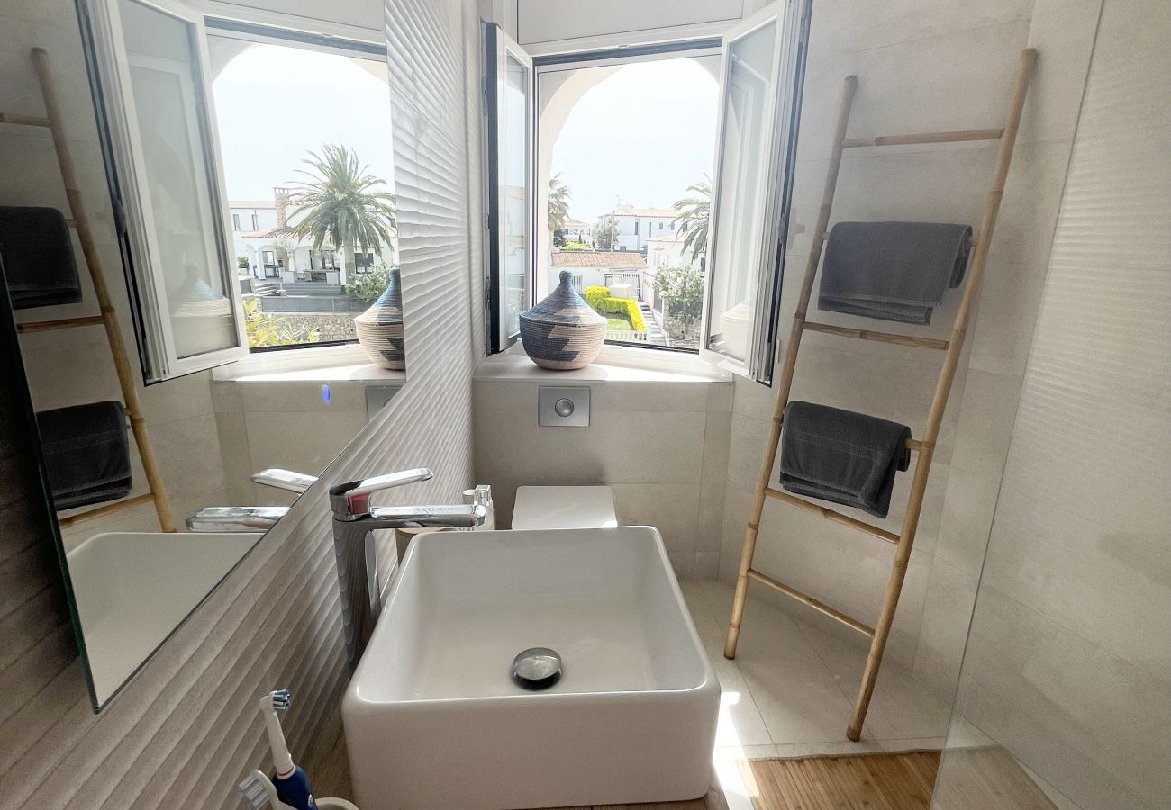 Maison à Empuriabrava - VALIRA PISCINE Empuriabrava – INTERimmo