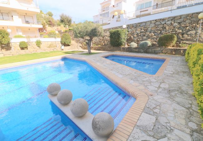  à Rosas / Roses - Jardins III B 2 - Piso con vista al mar y piscina