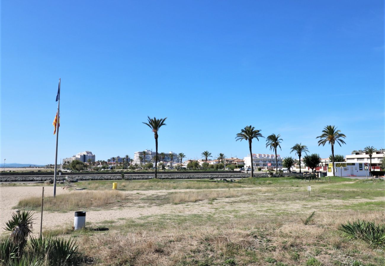 Appartement à Empuriabrava - POBLAT TIPIC Empuriabrava – INTERimmo