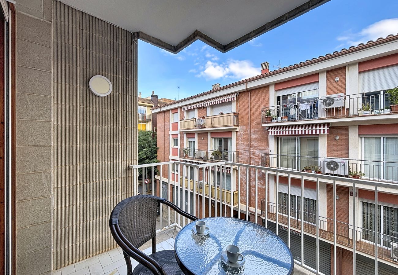 Appartement à Rosas / Roses - CAP NORFEU 60 Location Longue Durée INTERimmo