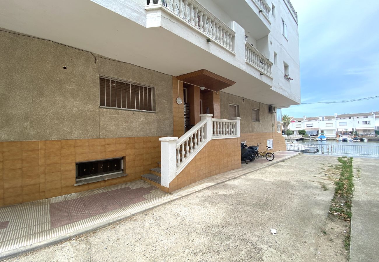 Appartement à Empuriabrava - PORT EMPORDA 28BA  Location Longue Durée INTERimmo