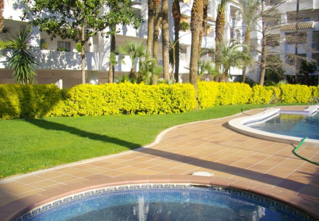 Apartament en Rosas / Roses - R. Marine I  Garbi  2-2 / Piso con piscina