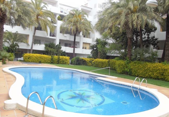 Apartament en Rosas / Roses - R. Marine I  Garbi  2-2 / Piso con piscina