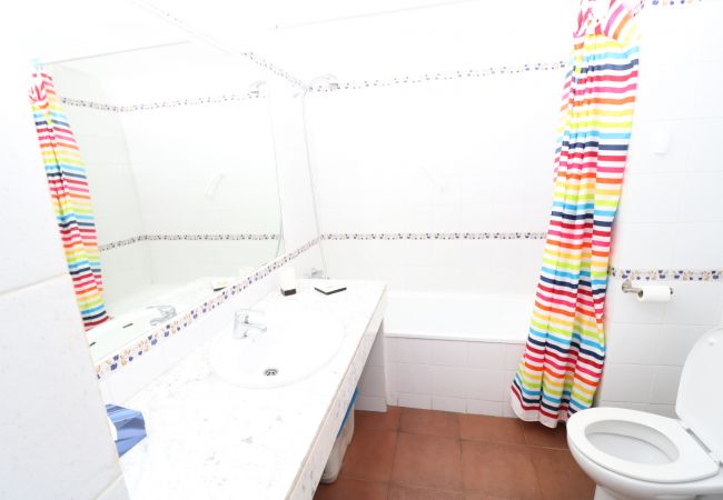 Apartament en Rosas / Roses - R. Marine I  Garbi  2-2 / Piso con piscina