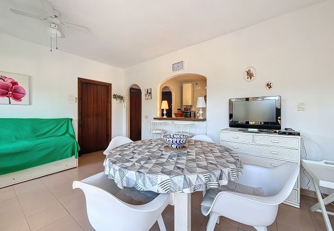 Apartament en Rosas / Roses - COLLSACABRA Piso muy acojedor, con garaje cerrado.