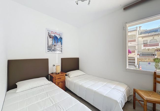 Apartament en Empuriabrava - Port moxo Empuriabrava proche plage vue canal