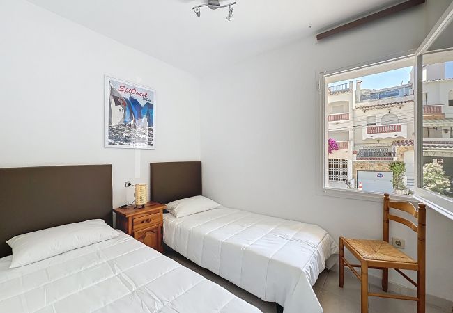 Apartament en Empuriabrava - Port moxo Empuriabrava proche plage vue canal