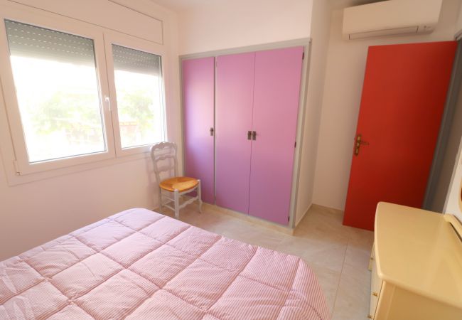 Apartament en Rosas / Roses - Riera Ginjolers Piso Espacioso, 500 mts de playa,