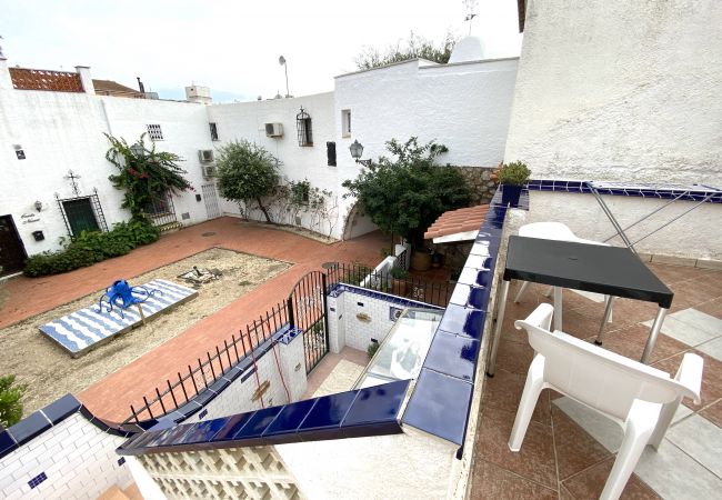 Casa adossada en Empuriabrava - Plaça EIVISSA,3 - Casa adosada muy cerca del puert