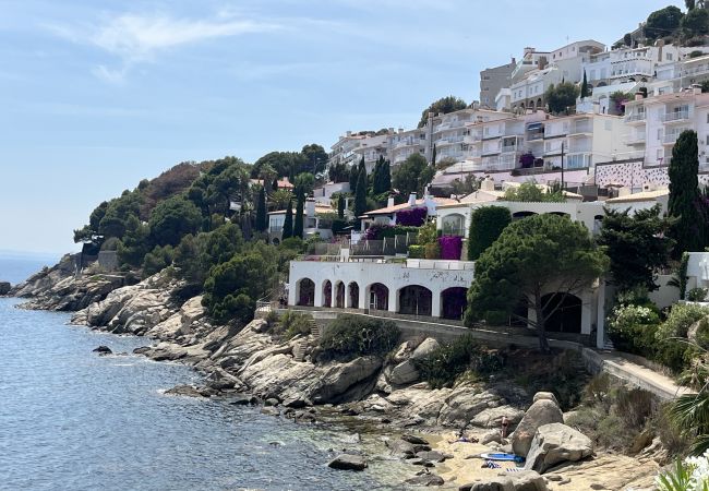 Aparhotel en Rosas / Roses - Garbinell A - Piso muy bonito, Vistas al mar espec