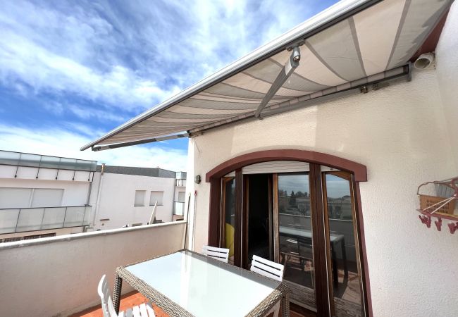 Apartament en Empuriabrava - SAN MORI 4-5 - Piso grande terraza y 3 habitacione