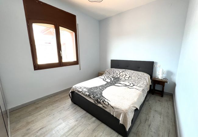 Apartament en Empuriabrava - SAN MORI 4-5 - Piso grande terraza y 3 habitacione