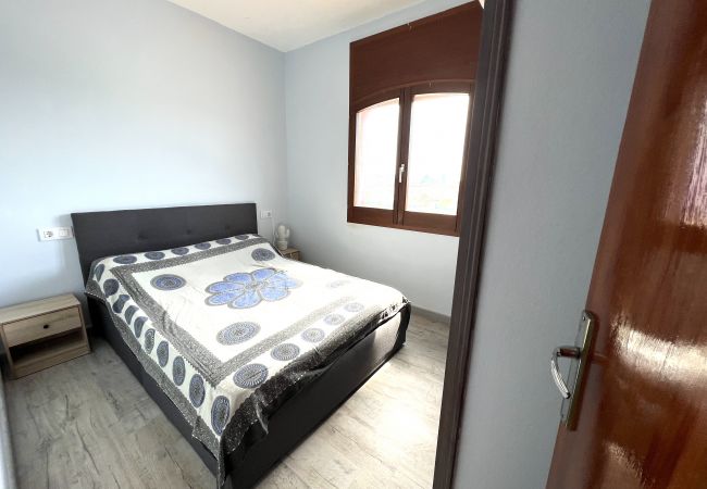 Apartament en Empuriabrava - SAN MORI 4-5 - Piso grande terraza y 3 habitacione