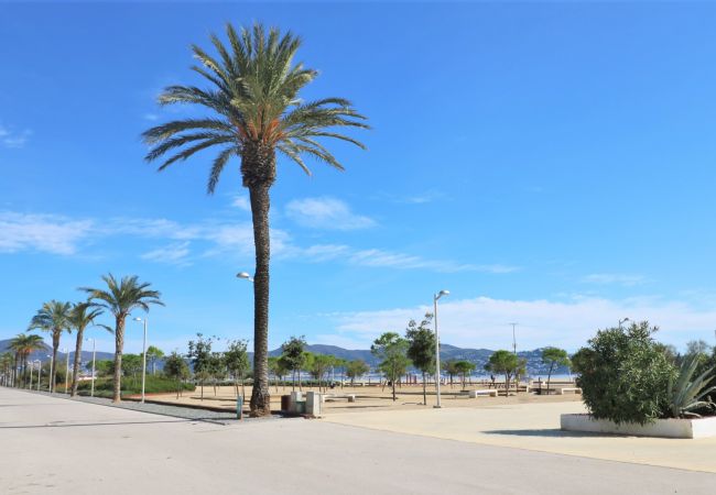 Apartament en Empuriabrava - SAN MORI 4-5 - Piso grande terraza y 3 habitacione