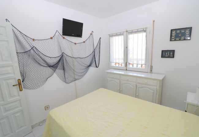 Apartament en Rosas / Roses - Jardins III B 2 - Piso con vista al mar y piscina