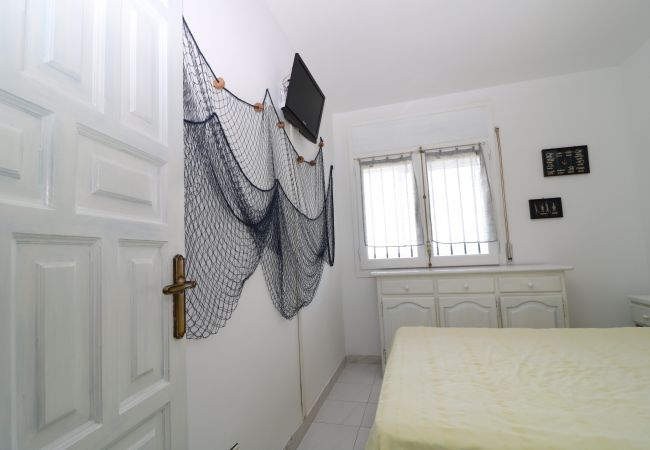 Apartament en Rosas / Roses - Jardins III B 2 - Piso con vista al mar y piscina