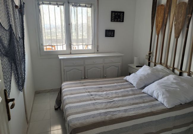 Apartament en Rosas / Roses - Jardins III B 2 - Piso con vista al mar y piscina