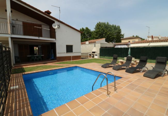 Casa en Empuriabrava - PENI 168A - Belle maison avec piscine