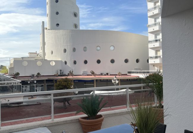 Apartament en Empuriabrava - CLUB NAUTIC III B16 -T2 Piso cerca del mar