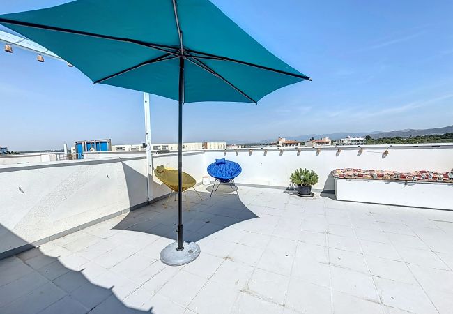 Apartament en Rosas / Roses - B.Marina 410 - Atico un dormitorio vista canal