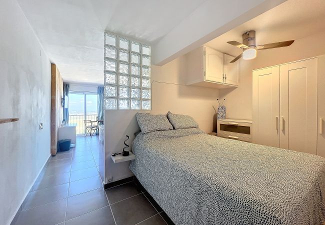 Appartement à Empuriabrava - KARINA 19G-Piso Moderno, Muy cerca de la playa