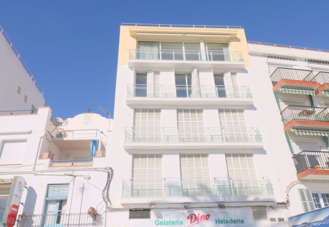 Apartment in Rosas / Roses - RHODE 1 Piso, 1ª linea de mar, Roses, Free Wifi