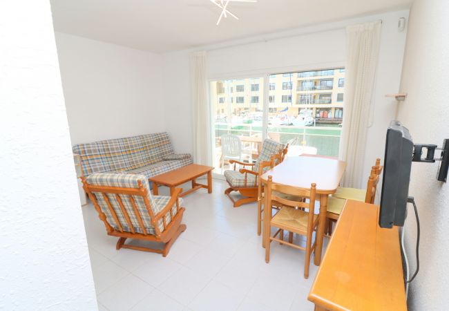 Apartment in Empuriabrava - Port moxo Empuriabrava proche plage vue canal