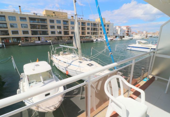 Apartment in Empuriabrava - Port moxo Empuriabrava proche plage vue canal