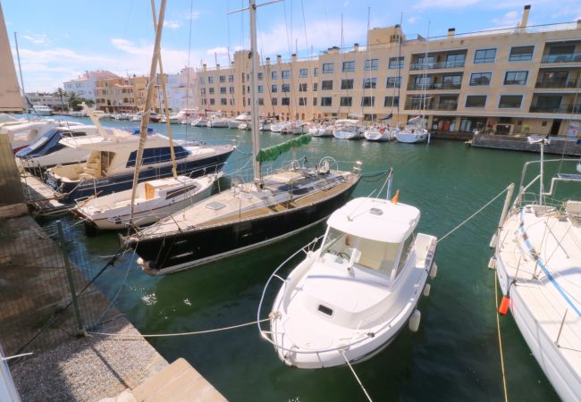 Apartment in Empuriabrava - Port moxo Empuriabrava proche plage vue canal