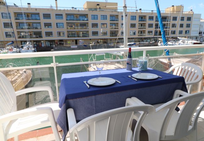 Apartment in Empuriabrava - Port moxo Empuriabrava proche plage vue canal