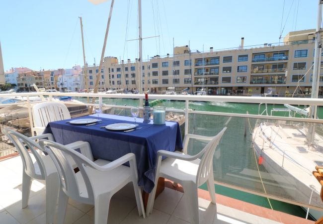 Apartment in Empuriabrava - Port moxo Empuriabrava proche plage vue canal