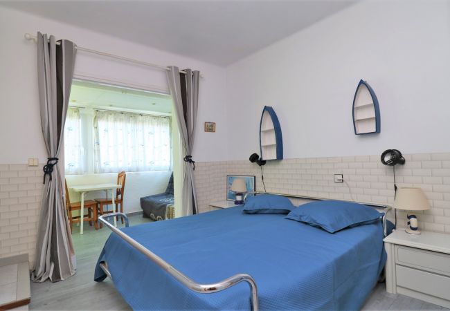 Apartment in Empuriabrava - PORT MOXO 4 2B - BEAU DUPLEX vue canal