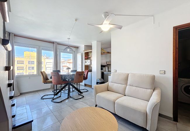 Apartment in Empuriabrava - PORT MOXO 4 2B - BEAU DUPLEX vue canal