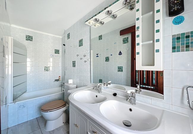 Apartment in Empuriabrava - PORT MOXO 4 2B - BEAU DUPLEX vue canal