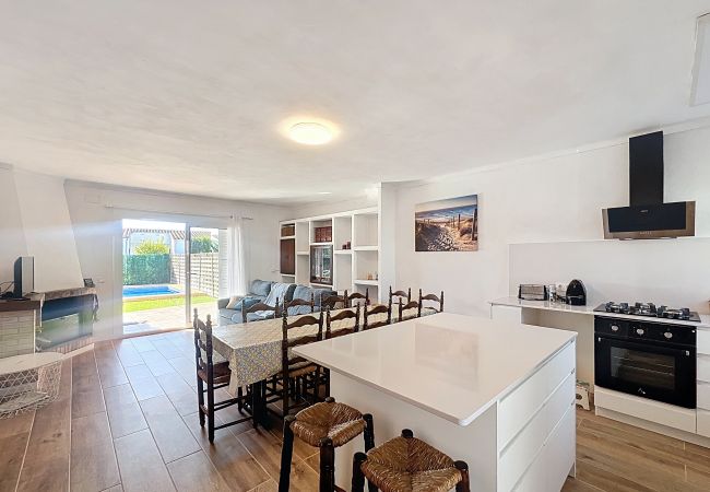 House in Empuriabrava - PENI 168A - Belle maison avec piscine