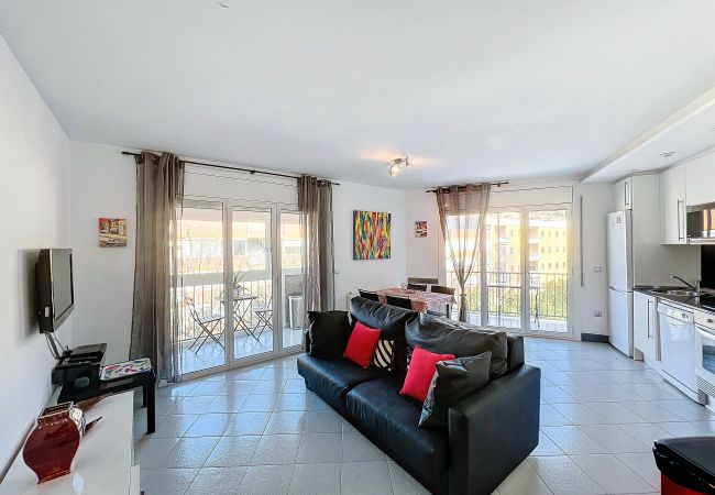 Apartment in Rosas / Roses - Cuana 3 6 - Piso muy luminoso a 150 M de la Playa