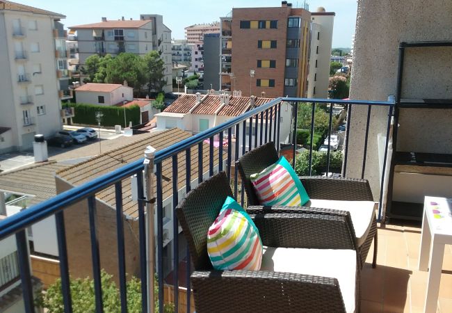 Apartment in Rosas / Roses - Sol y Playa 4-1 / Piso muy bonito y reformado con