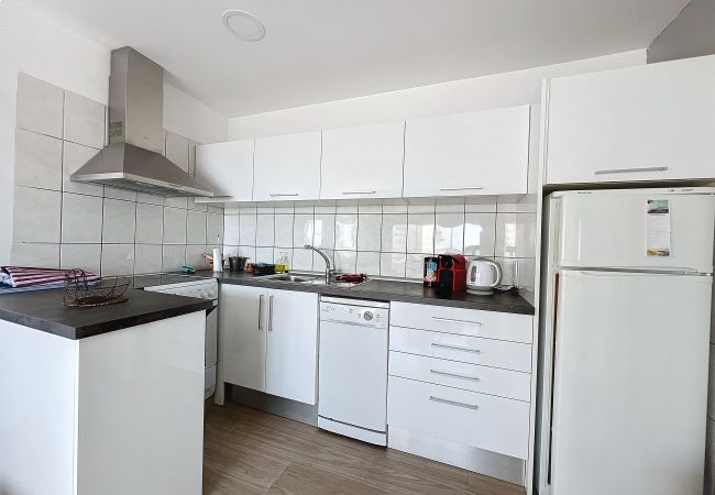 Apartment in Rosas / Roses - Gran Canal - Apartamento visto al mar, 50 M de la
