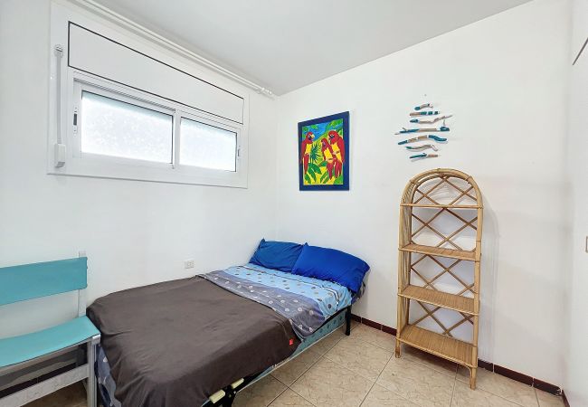 Apartment in Rosas / Roses - Gran Canal - Apartamento visto al mar, 50 M de la
