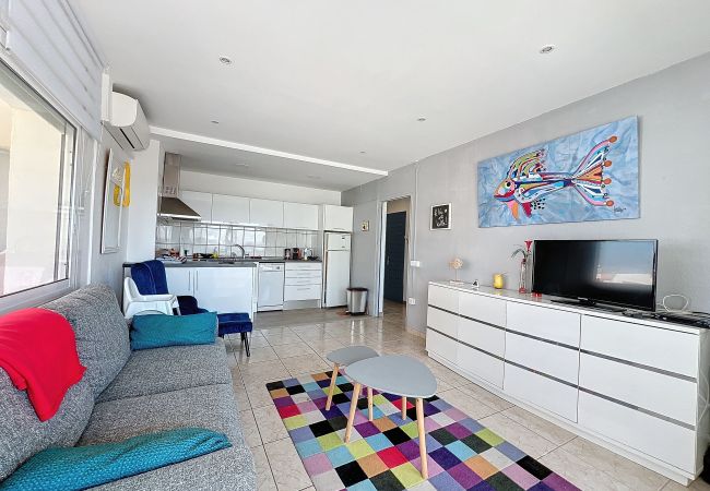Apartment in Rosas / Roses - Gran Canal - Apartamento visto al mar, 50 M de la